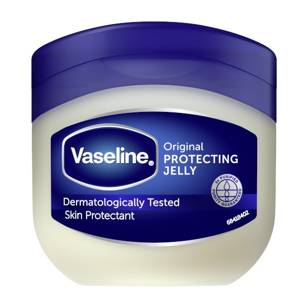 can i put vaseline on my dogs sore bum